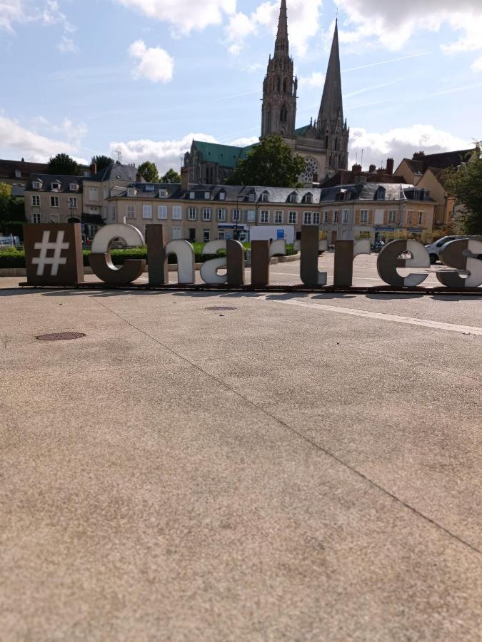 L'Eden De Chartres Apartman Kültér fotó
